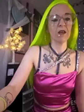 Purple2StayThnxx online show from 14, 3, 2026