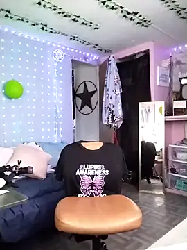 Purple2StayThnxx online show from 3, 4, 2026