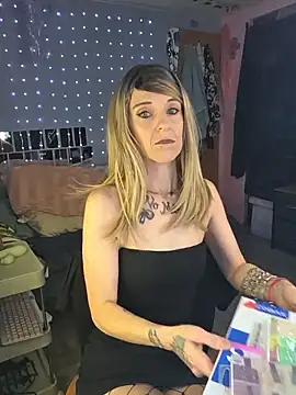 Snapshot of Purple2StayThnxx chatting on 30, 4, 2026 Purple2StayThnxx online show from 30, 4, 2026