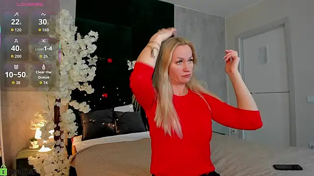 KiraSun online show from 19, 12, 2025