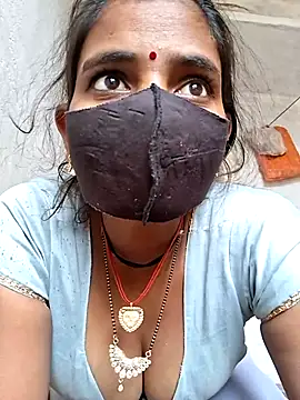 RAYI Queen 3 online show from 15, 11, 2025