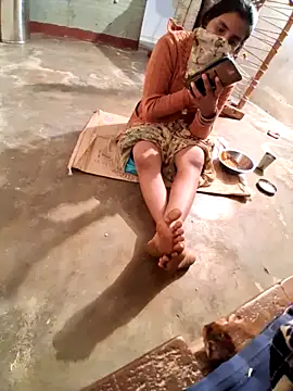 RAYI Queen 3 online show from 3, 2, 2026