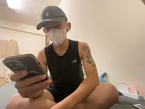Snapshot of boyjoe10 chatting on 17, 5, 2026 boyjoe10 online show from 17, 5, 2026