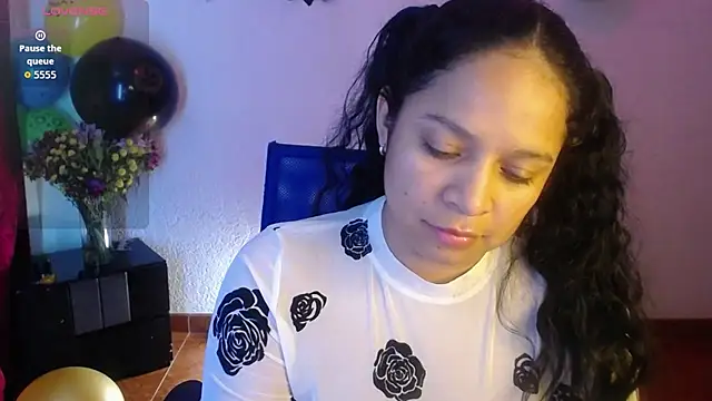 Sara cute92 online show from 23, 10, 2025