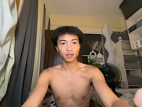 yourhotpinoy online show from 10, 4, 2026