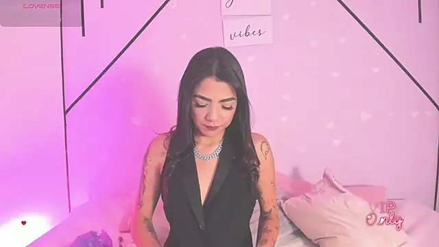 MiahCornell  online show from 27, 2, 2026