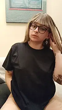 Snapshot of Aurora_blaack chatting on 3, 12, 2025 Aurora blaack online show from 3, 12, 2025