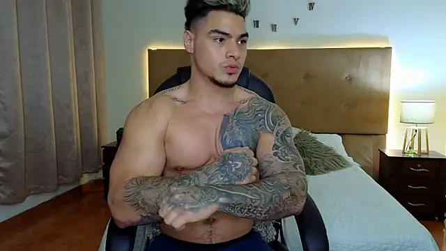 Steven Velez online show from 5, 10, 2025