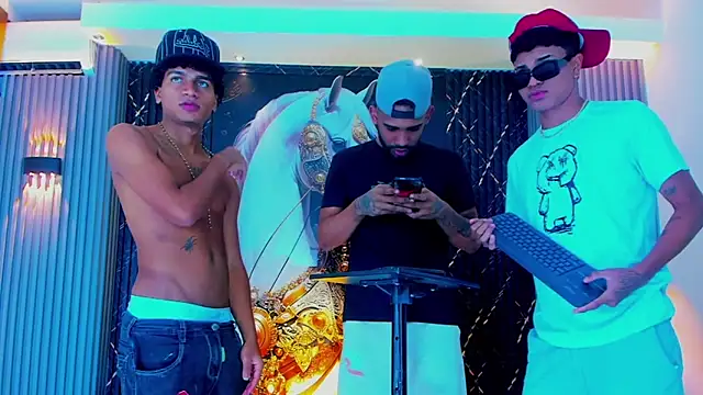 Dominic Max  online show from 23, 9, 2025