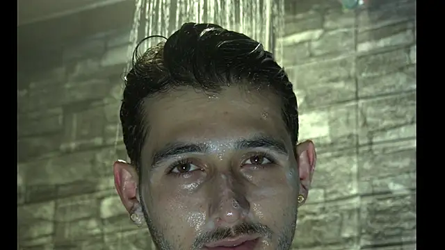 Snapshot of alejo__323__ chatting on 22, 6, 2026 alejo 323 online show from 22, 6, 2026