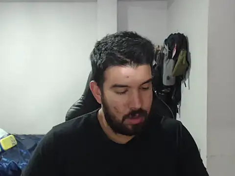 Axel11113 online show from 22, 10, 2025