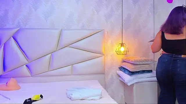 lulukawai16 online show from 15, 9, 2025