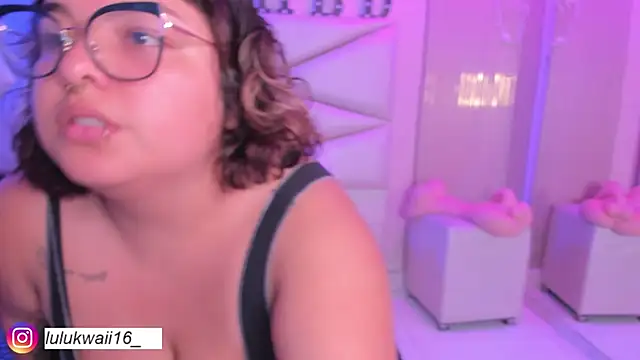Snapshot of lulukawai16 chatting on 7, 5, 2026 lulukawai16 online show from 7, 5, 2026