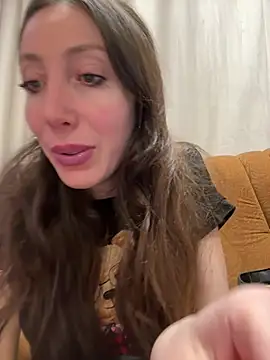 HellaryTourent online show from 14, 2, 2026