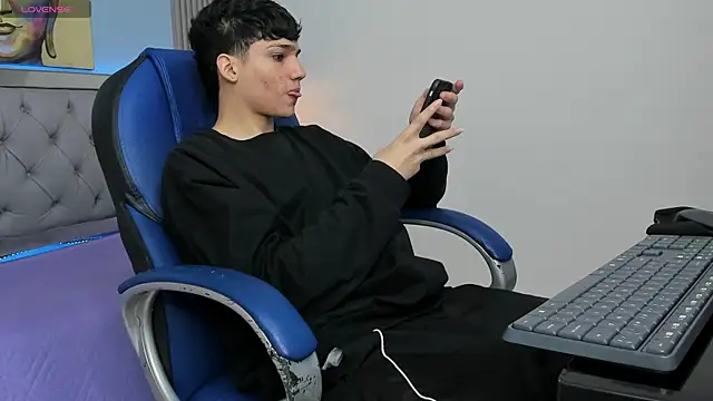 Snapshot of SamBlack_ chatting on 25, 4, 2026 SamBlack online show from 25, 4, 2026