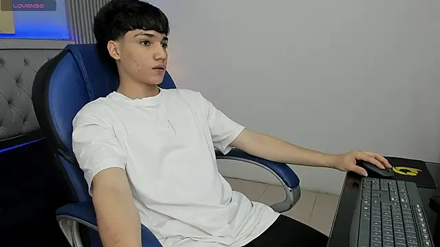 Snapshot of SamBlack_ chatting on 20, 5, 2026 SamBlack online show from 20, 5, 2026