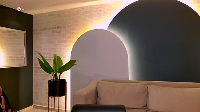 AgathaKondo  online show from 4, 10, 2025