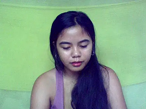 Snapshot of sweet_heaven00 chatting on 15, 10, 2025 sweet heaven00 online show from 15, 10, 2025