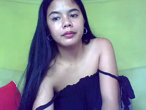 Snapshot of sweet_heaven00 chatting on 16, 10, 2025 sweet heaven00 online show from 16, 10, 2025