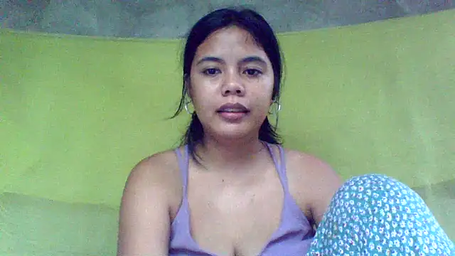 Snapshot of sweet_heaven00 chatting on 18, 10, 2025 sweet heaven00 online show from 18, 10, 2025