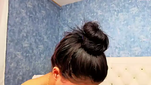 yulissa girls online show from 12, 9, 2025