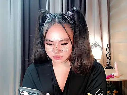 Snapshot of ursexy_ceciliaxx chatting on 2, 10, 2025 ursexy ceciliaxx online show from 2, 10, 2025