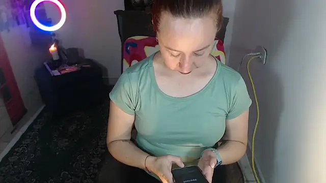 Snapshot of Milf_Valeria chatting on 26, 9, 2025 Milf Valeria online show from 26, 9, 2025