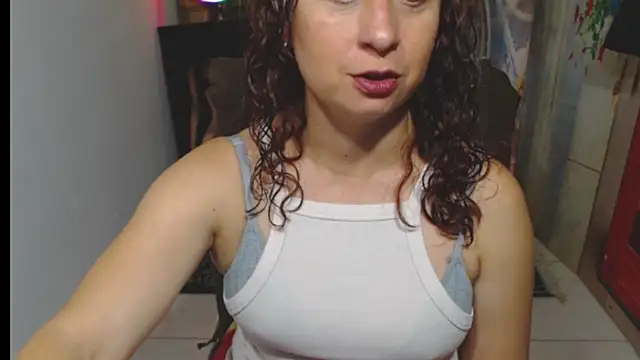 Milf Valeria online show from 26, 11, 2025