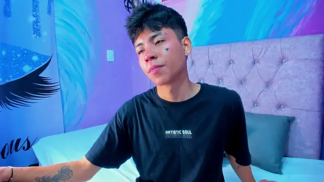 MaxiWildd online show from 11, 4, 2026