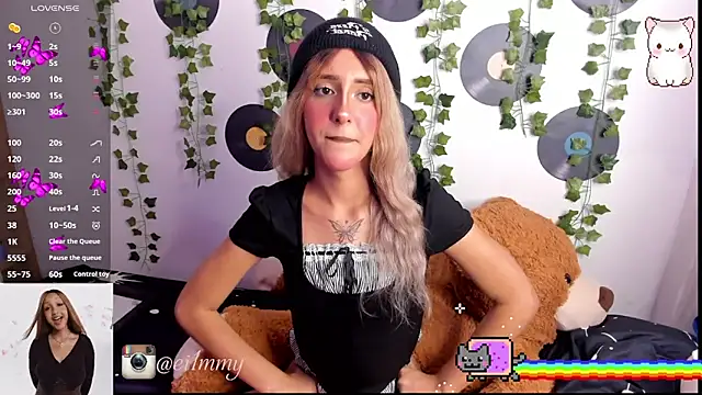 Snapshot of Amy_Moonlight chatting on 9, 9, 2025 Amy Moonlight online show from 9, 9, 2025