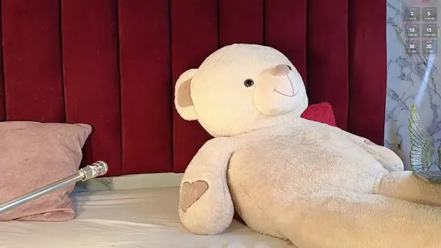 PrincePoppy online show from 16, 11, 2025