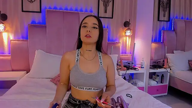 AlliceWinter online show from 9, 2, 2026