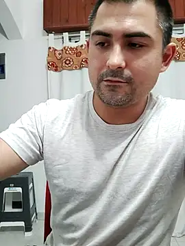 Snapshot of Bradd_32 chatting on 1, 3, 2026 Bradd 32 online show from 1, 3, 2026