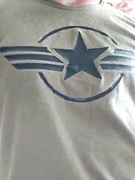 Snapshot of Bradd_32 chatting on 9, 3, 2026 Bradd 32 online show from 9, 3, 2026