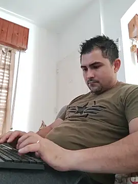 Snapshot of Bradd_32 chatting on 16, 5, 2026 Bradd 32 online show from 16, 5, 2026
