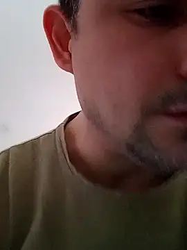 Snapshot of Bradd_32 chatting on 17, 5, 2026 Bradd 32 online show from 17, 5, 2026