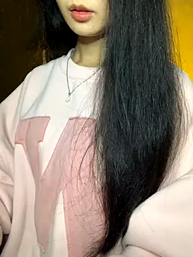 Nhinhi18 online show from 17, 11, 2025