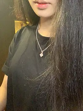 Nhinhi18 online show from 25, 4, 2026