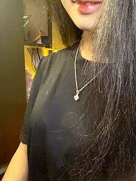 Nhinhi18 online show from 30, 4, 2026