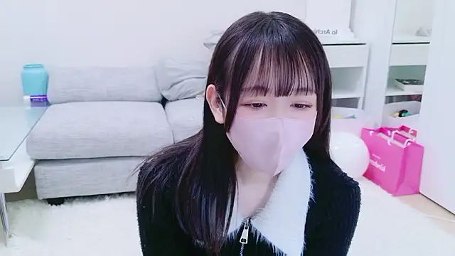 o-AKANE-o online show from 10, 4, 2026