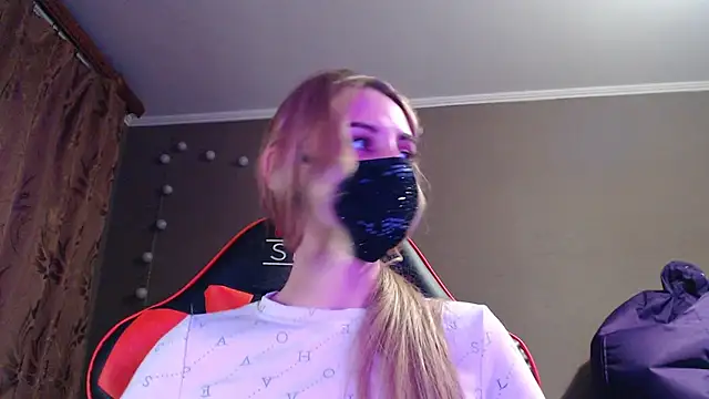 Iris lave online show from 23, 10, 2025