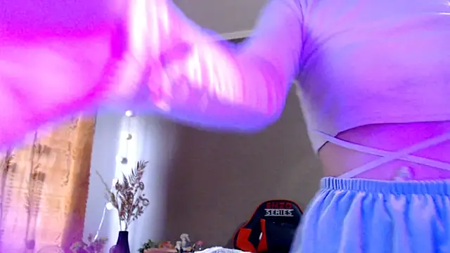 Iris lave online show from 5, 4, 2026