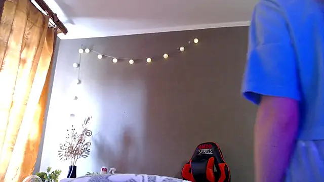 Iris lave online show from 18, 4, 2026