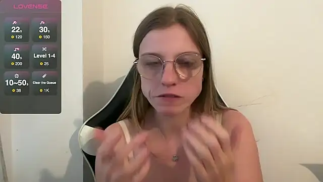 BustyKellyXXX online show from 22, 10, 2025