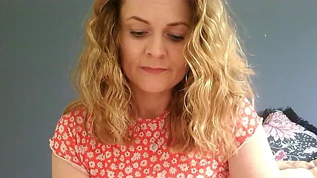 Ginger-bb online show from 4, 6, 2026