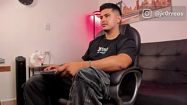  Juanes online show from 21, 12, 2025