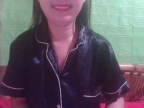 Snapshot of lucky_rona chatting on 3, 10, 2025 lucky rona online show from 3, 10, 2025