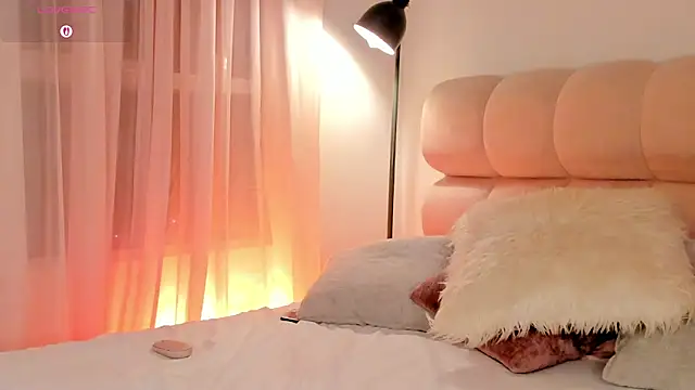 selene phmoon online show from 8, 6, 2026