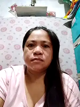 Snapshot of pinay_labb chatting on 22, 10, 2025 pinay labb online show from 22, 10, 2025