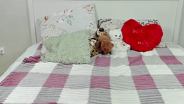 yourkriss new1 online show from 7, 2, 2026